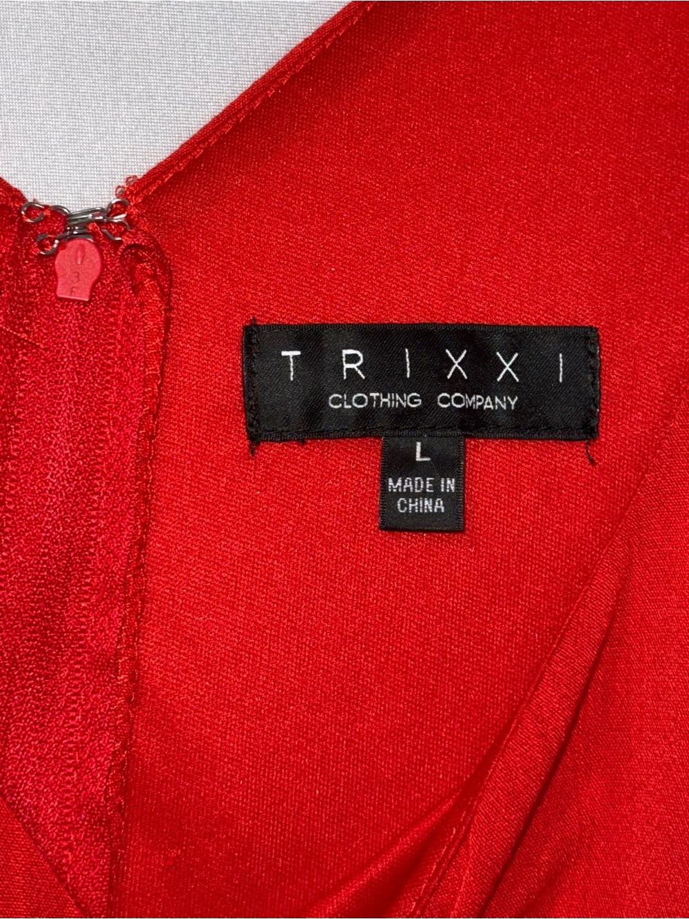 Trixxi Coral Red V-Neck Romper w/ Side Pockets | Size L - Picture 4 of 5